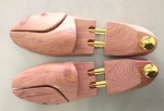 cedar shoe tree